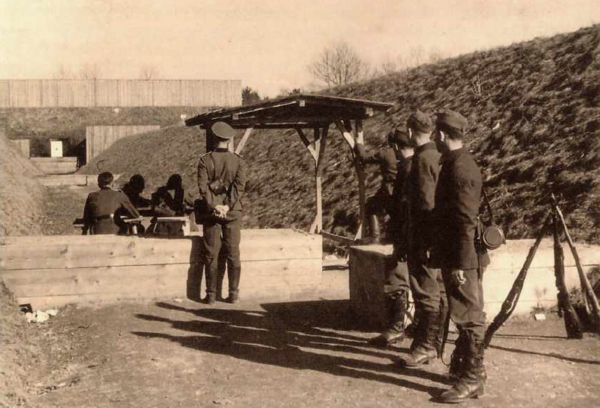 Bild vergrößern: Schießübungsplatz der Wehrmacht am Auwaldsee, 1939